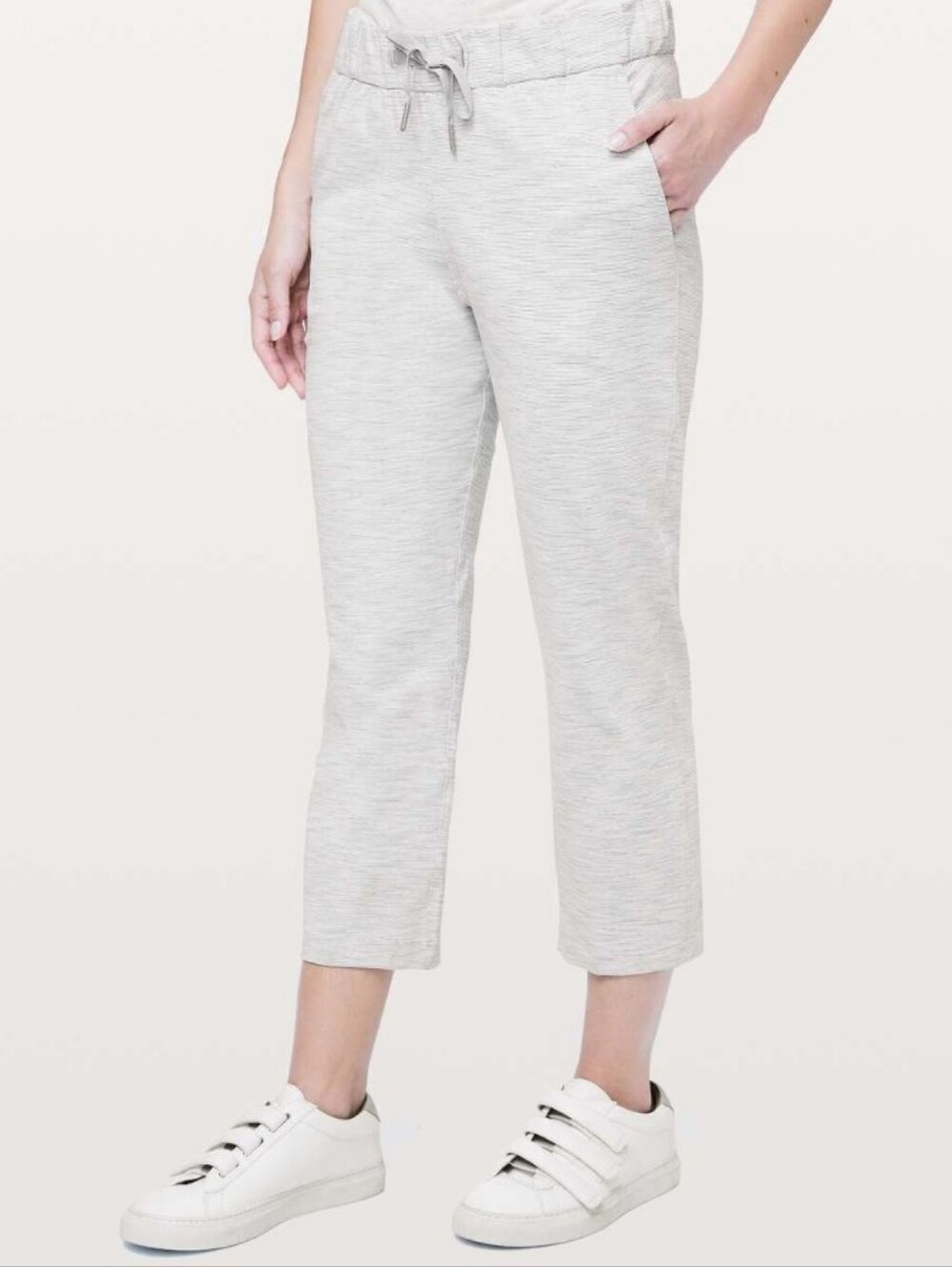 Lululemon On the Fly Crop